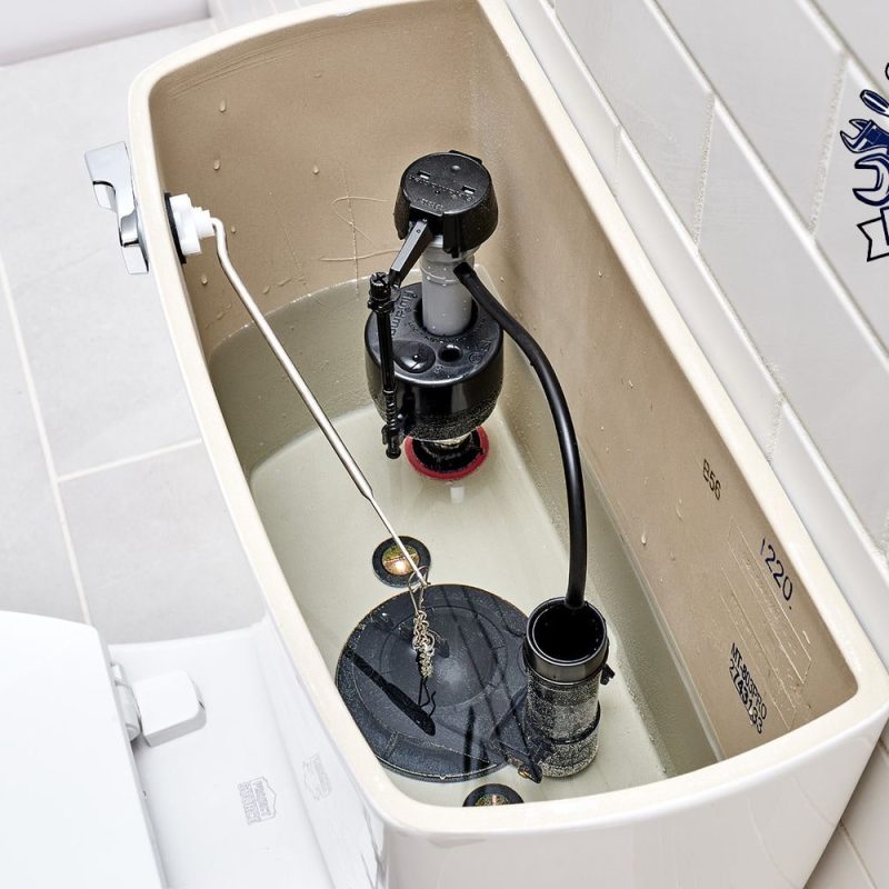 Toilet tank flush after